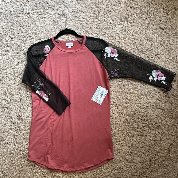 LuLaRoe Pink and Randy Top small - Picture 1 of 2